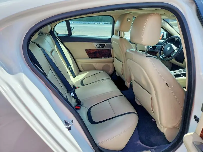 2013 JAGUAR XF   