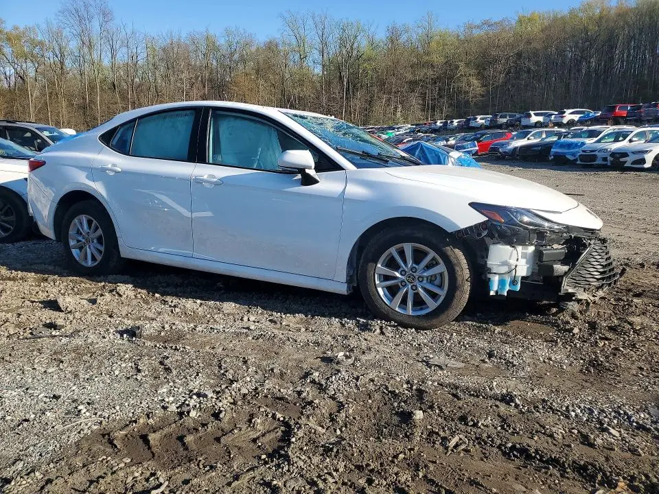 2025 TOYOTA CAMRY LE  