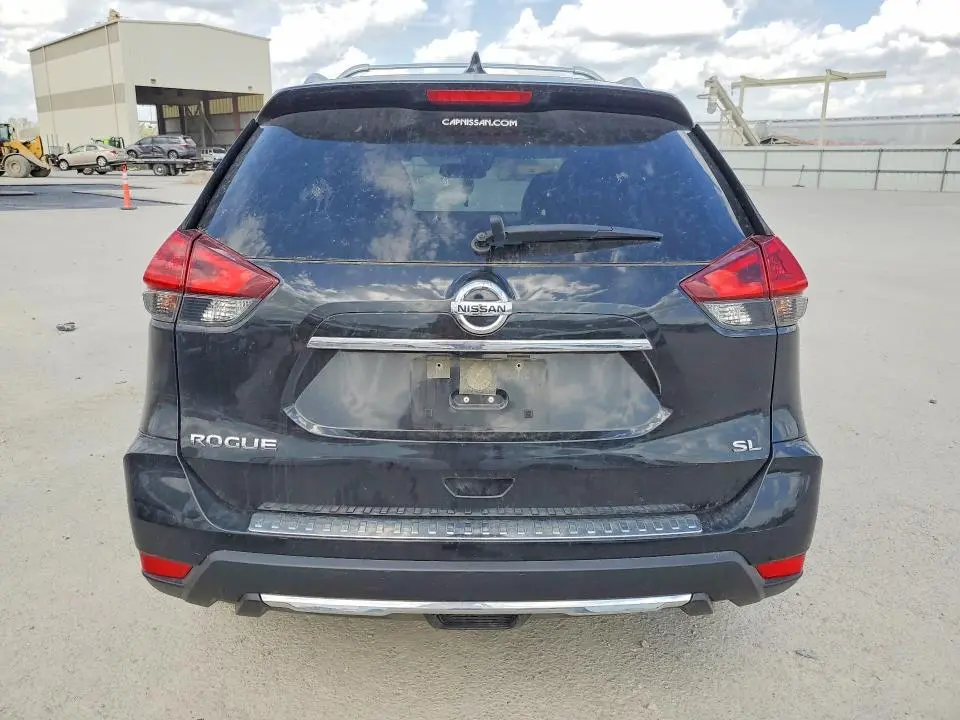 2018 NISSAN ROGUE SL  