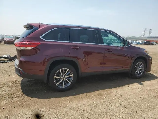 2019 TOYOTA HIGHLANDER SE  