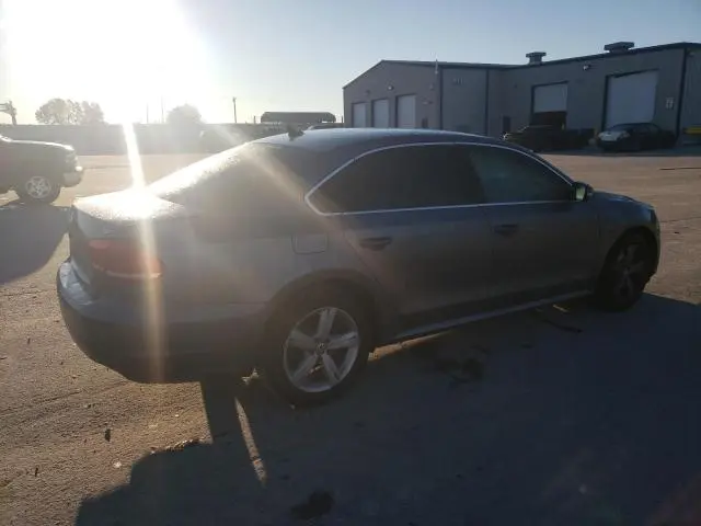 2015 VOLKSWAGEN PASSAT S  