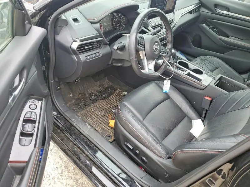 2024 NISSAN ALTIMA SR  