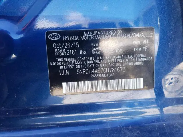 2016 HYUNDAI ELANTRA SE  