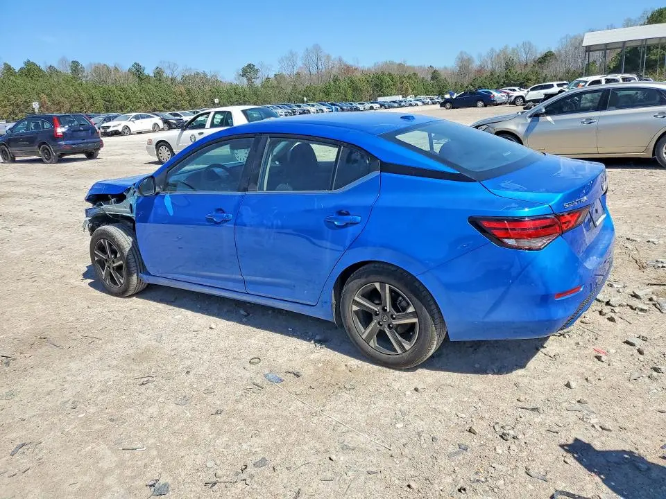 2025 NISSAN SENTRA SV  