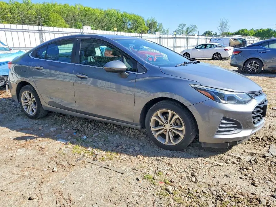 2019 CHEVROLET CRUZE LT  
