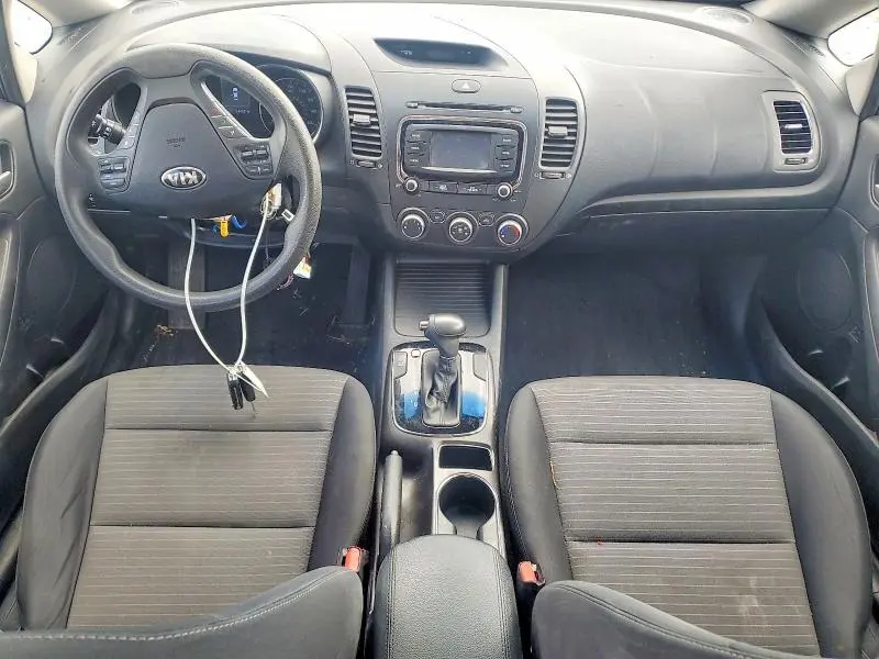 2017 KIA FORTE LX  