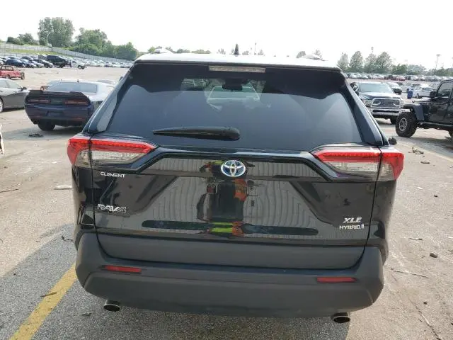 2022 TOYOTA RAV4 XLE  