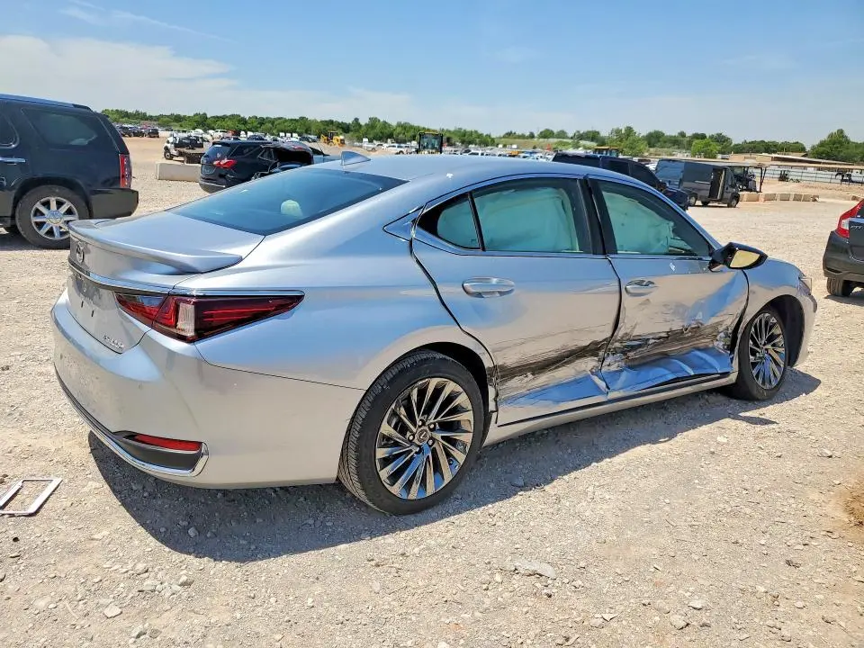 2025 LEXUS ES 300H LUXURY  