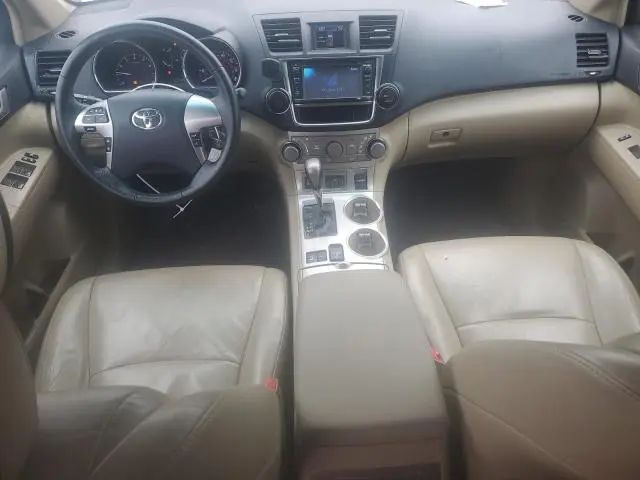 2013 TOYOTA HIGHLANDER BASE