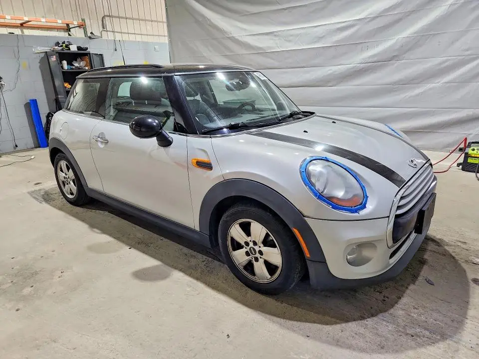 2015 MINI COOPER   