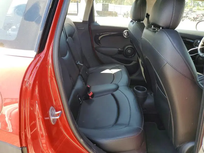 2016 MINI COOPER S  