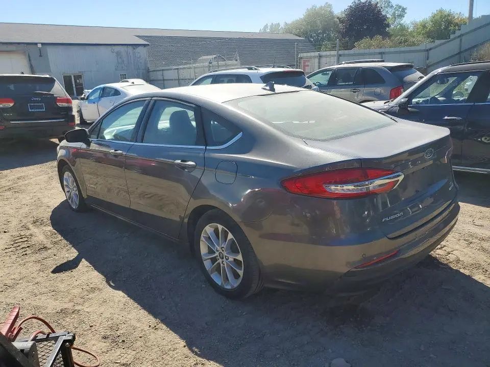 2019 FORD FUSION SE  
