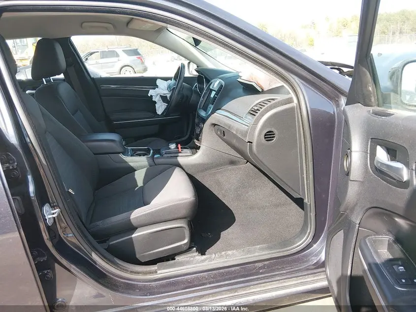 2019 CHRYSLER 300 TOURING