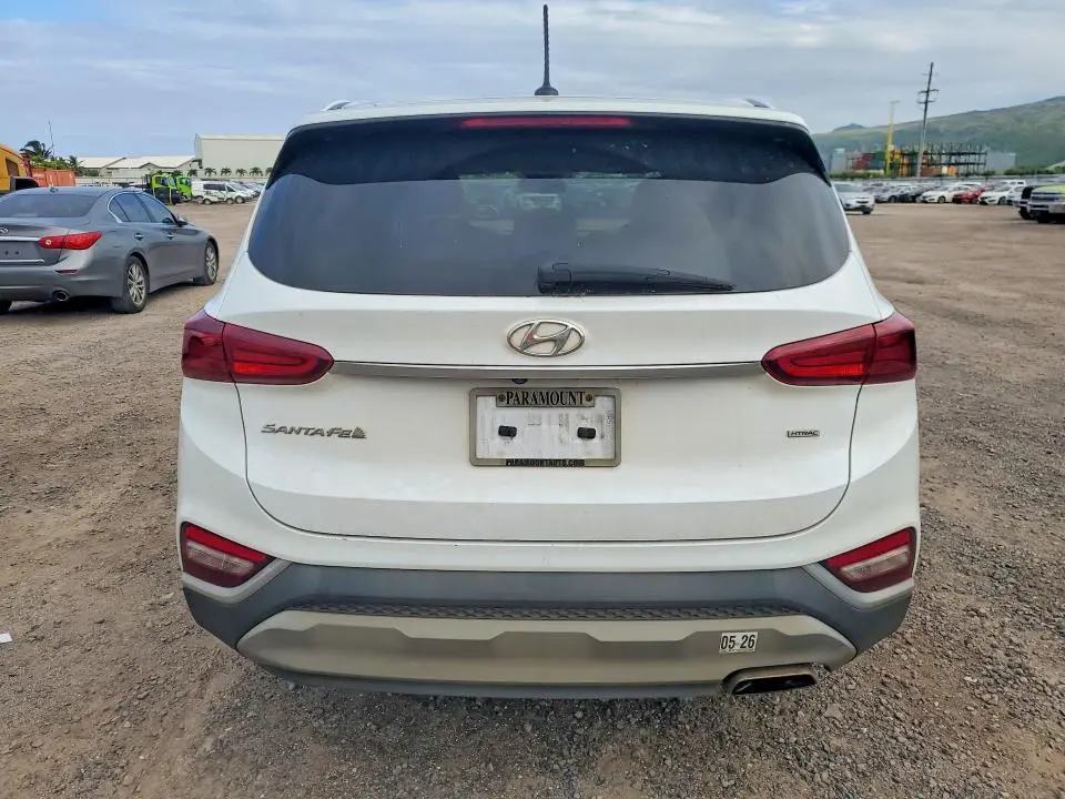 2020 HYUNDAI SANTA FE SE  
