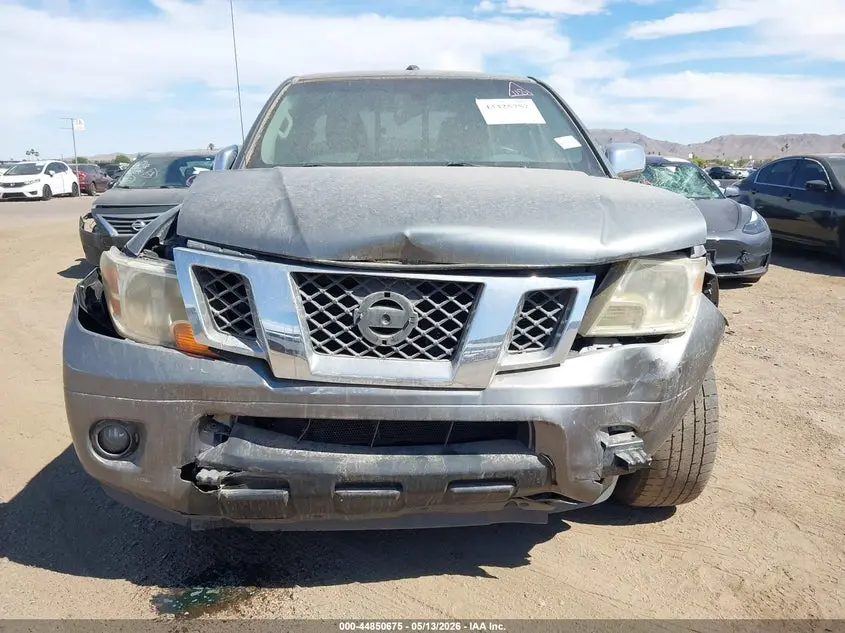 2017 NISSAN FRONTIER SV
