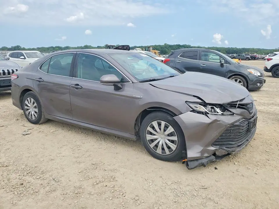 2020 TOYOTA CAMRY LE  
