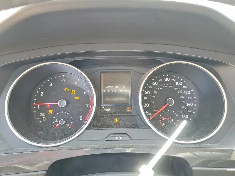2020 VOLKSWAGEN TIGUAN SE  