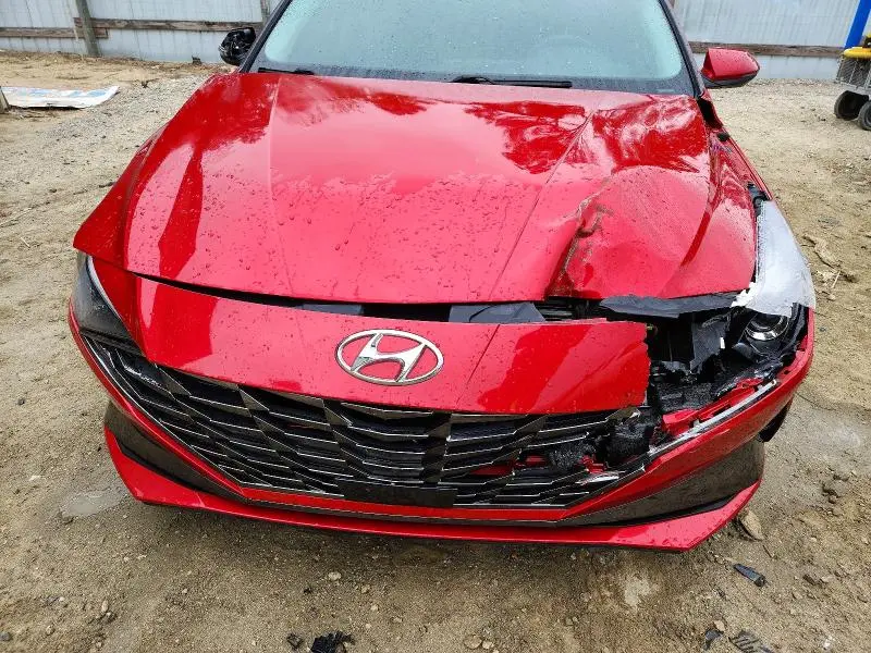2021 HYUNDAI ELANTRA SEL  