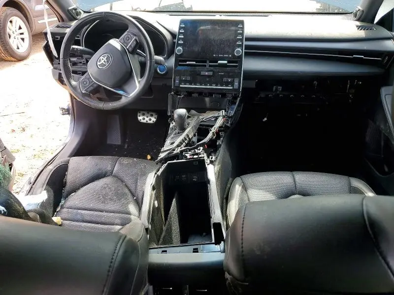 2021 TOYOTA AVALON XSE  