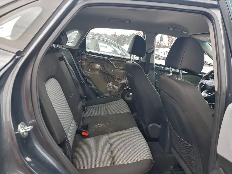 2019 HYUNDAI KONA SE  