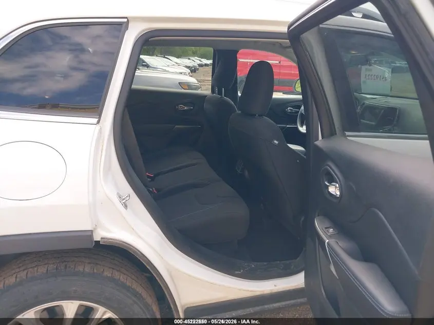 2019 JEEP CHEROKEE LATITUDE 4X4