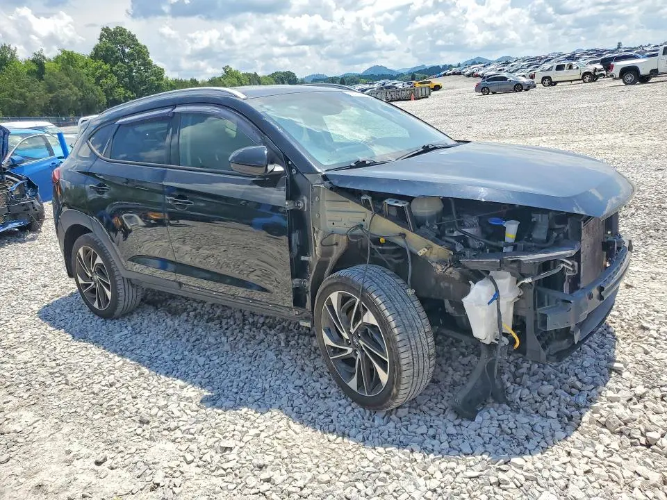 2020 HYUNDAI TUCSON SPORT  
