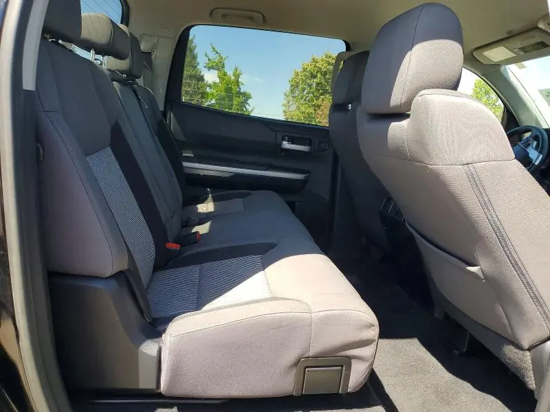 2017 TOYOTA TUNDRA SR5  