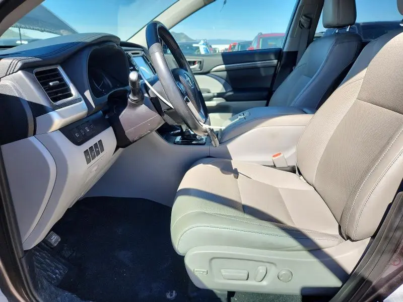 2019 TOYOTA HIGHLANDER LIMITED PLATINUM  