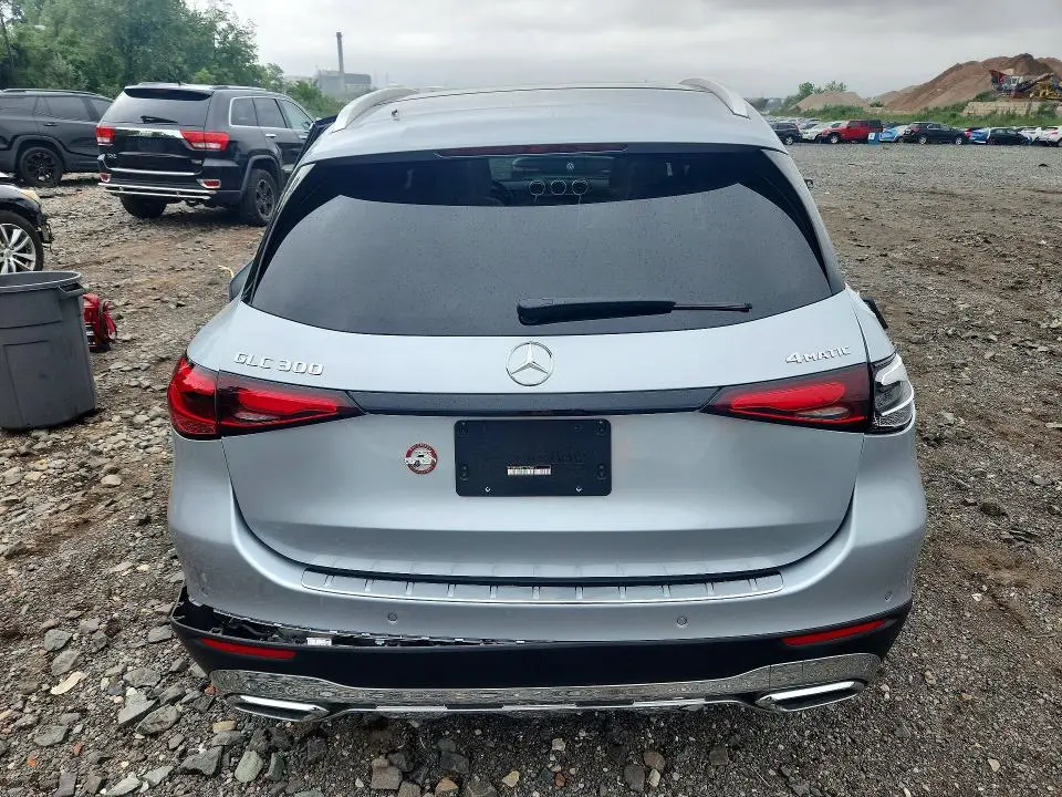 2026 MERCEDES-BENZ GLC 300 4MATIC  