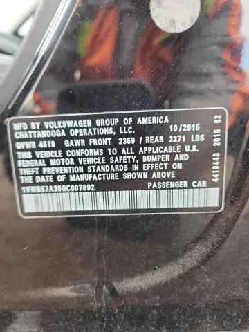 2016 VOLKSWAGEN PASSAT SE  