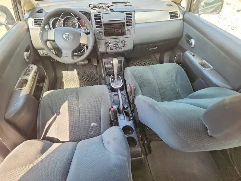 2011 NISSAN VERSA 1.8 S  