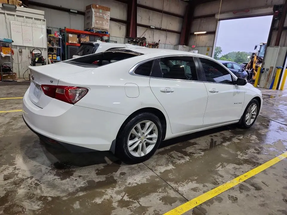 2017 CHEVROLET MALIBU LT  