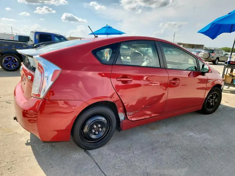 2015 TOYOTA PRIUS   