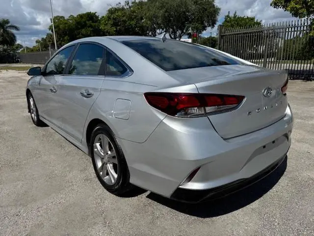 2018 HYUNDAI SONATA SPORT  