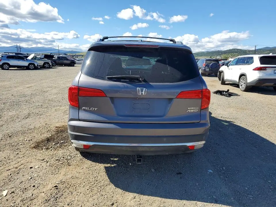 2017 HONDA PILOT TOURING  