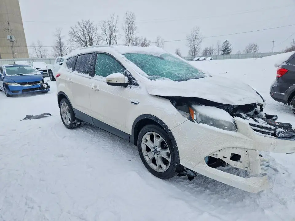 2016 FORD ESCAPE TITANIUM  