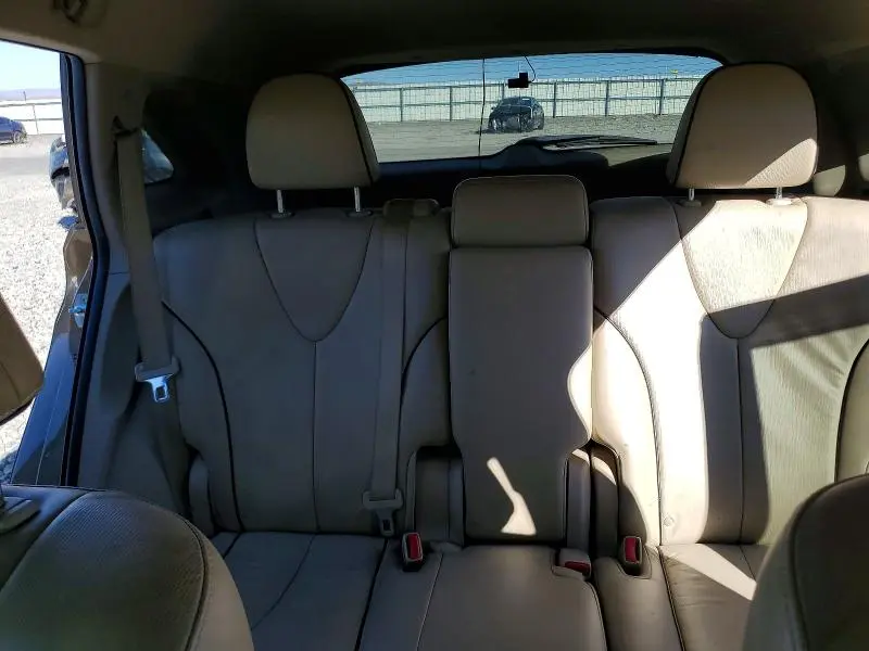 2013 TOYOTA VENZA XLE  