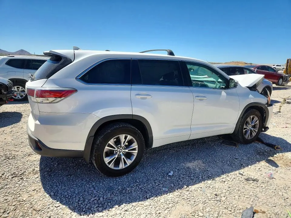 2016 TOYOTA HIGHLANDER LE PLUS  