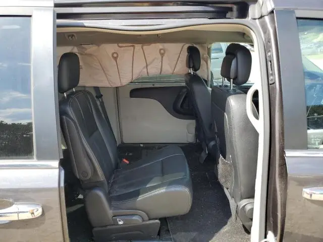 2016 CHRYSLER TOWN & COUNTRY TOURING  
