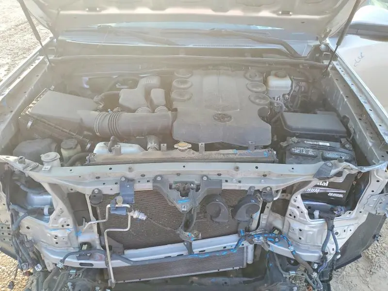 2014 TOYOTA 4RUNNER SR5  