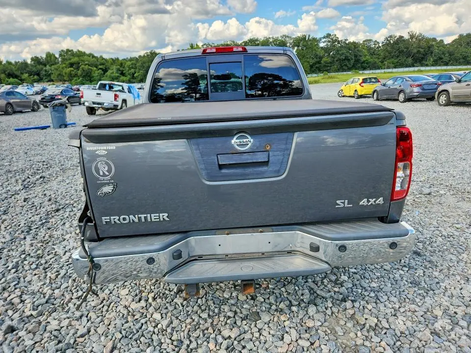 2019 NISSAN FRONTIER SL  