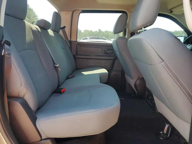 2015 RAM 1500 ST  