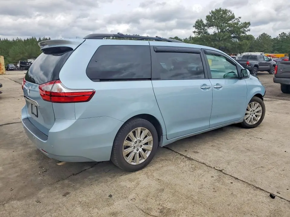 2015 TOYOTA SIENNA LIMITED PREMIUM 7-PASSENGER  