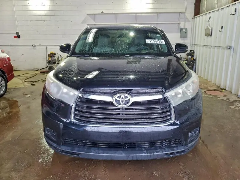 2016 TOYOTA HIGHLANDER LE  