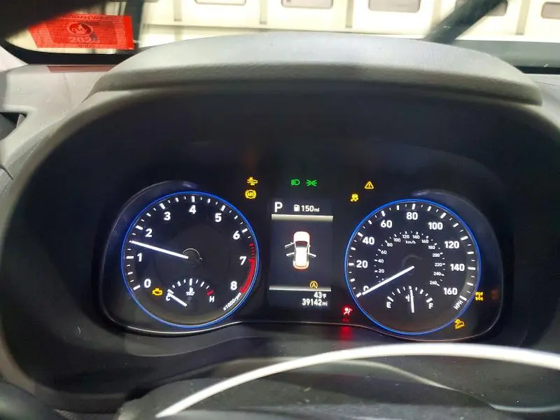 2022 HYUNDAI KONA SE  