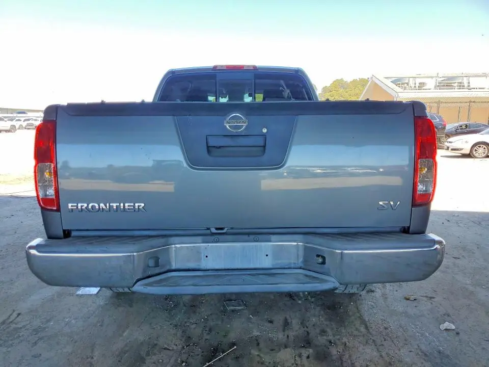 2018 NISSAN FRONTIER SV  