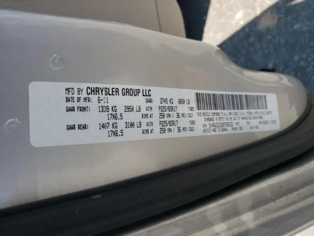2011 VOLKSWAGEN ROUTAN SE  