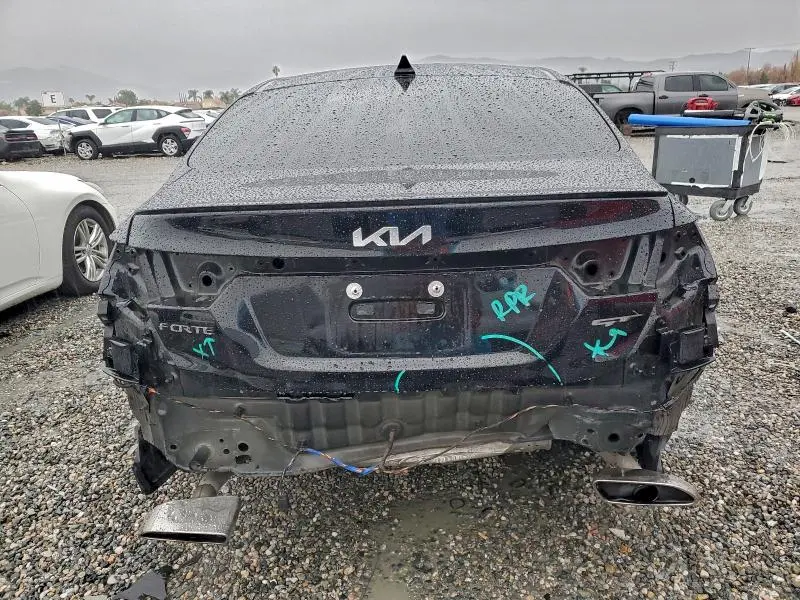 2023 KIA FORTE GT  