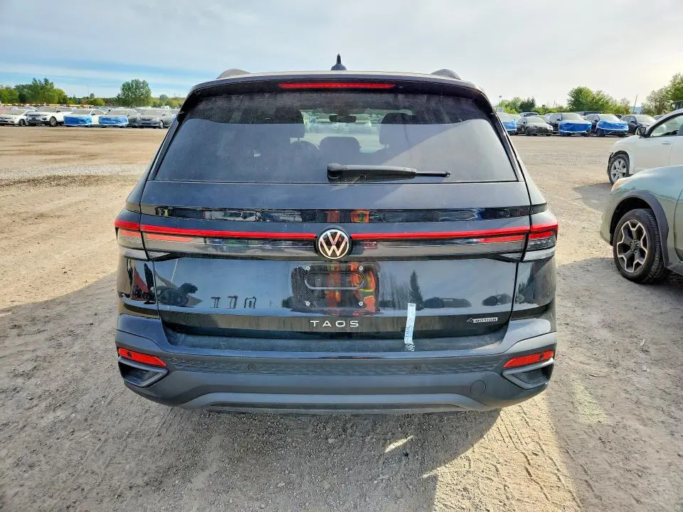 2025 VOLKSWAGEN TAOS SE BLACK  