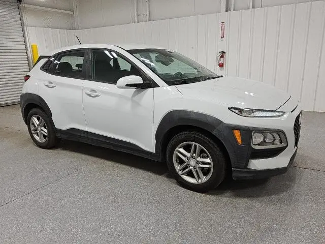 2020 HYUNDAI KONA SE  